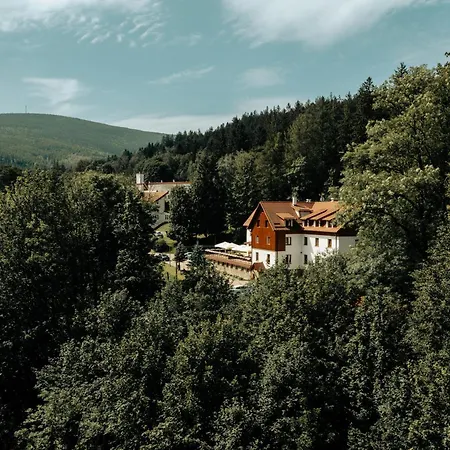 Le Mont Medical & Adults Only
