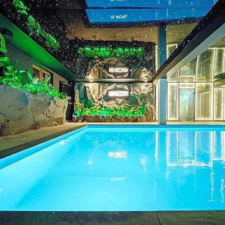 Le Mont Medical & Adults Only 3*