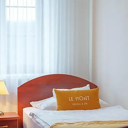 Semesteranläggning (resort) Le Mont Medical & Adults Only