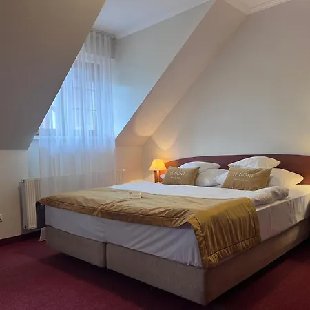 Le Mont Medical & Adults Only 3*